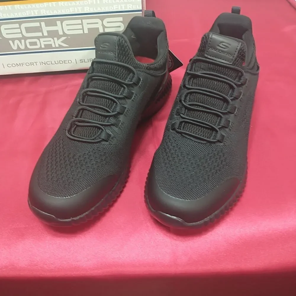 Skechers Womans SZ 9.5 Work Black shoes Memory Foam Slipon Slip Resistant 77260